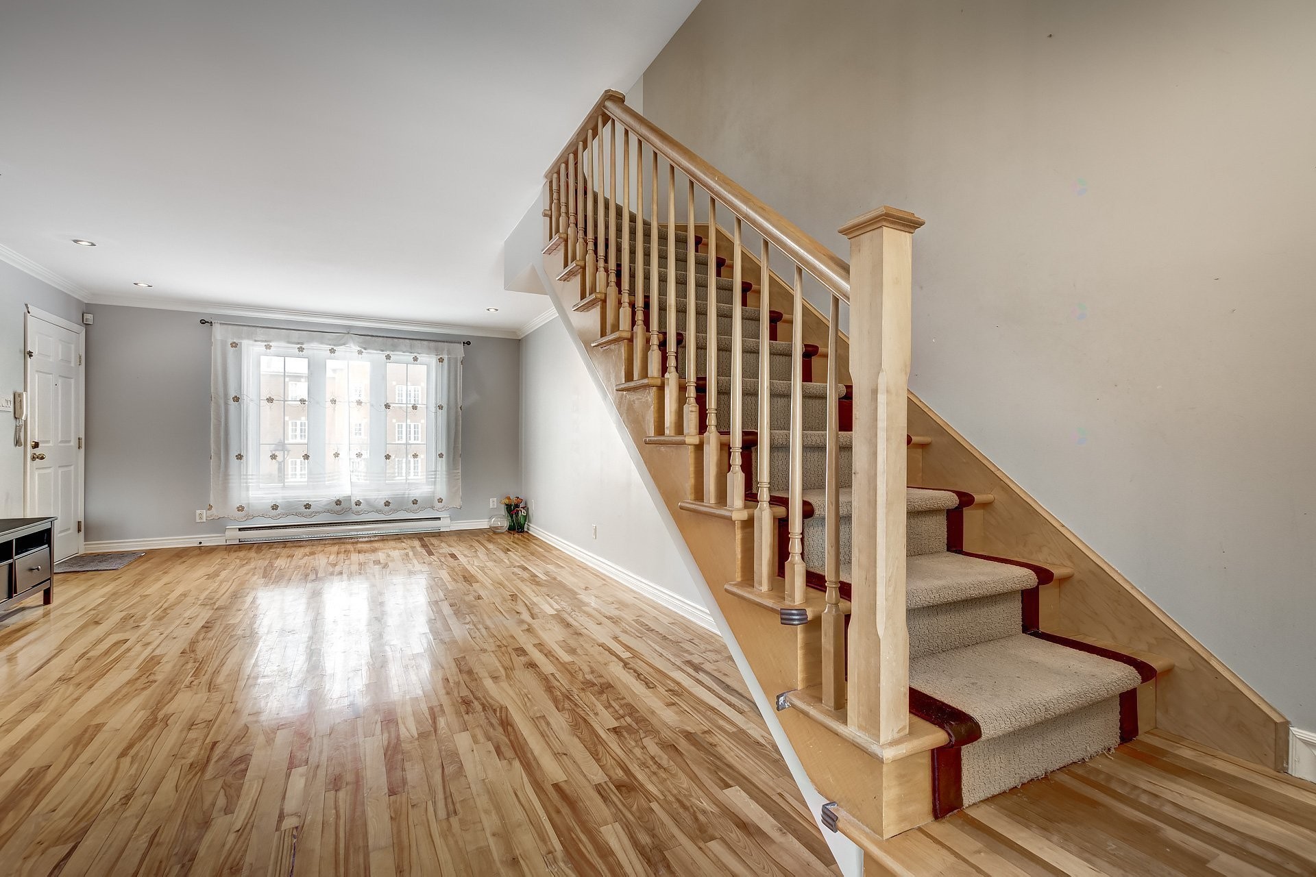 









1738


Boul. Alexis-Nihon

,
Montréal (Saint-Laurent),




QC
H4R2Y4

