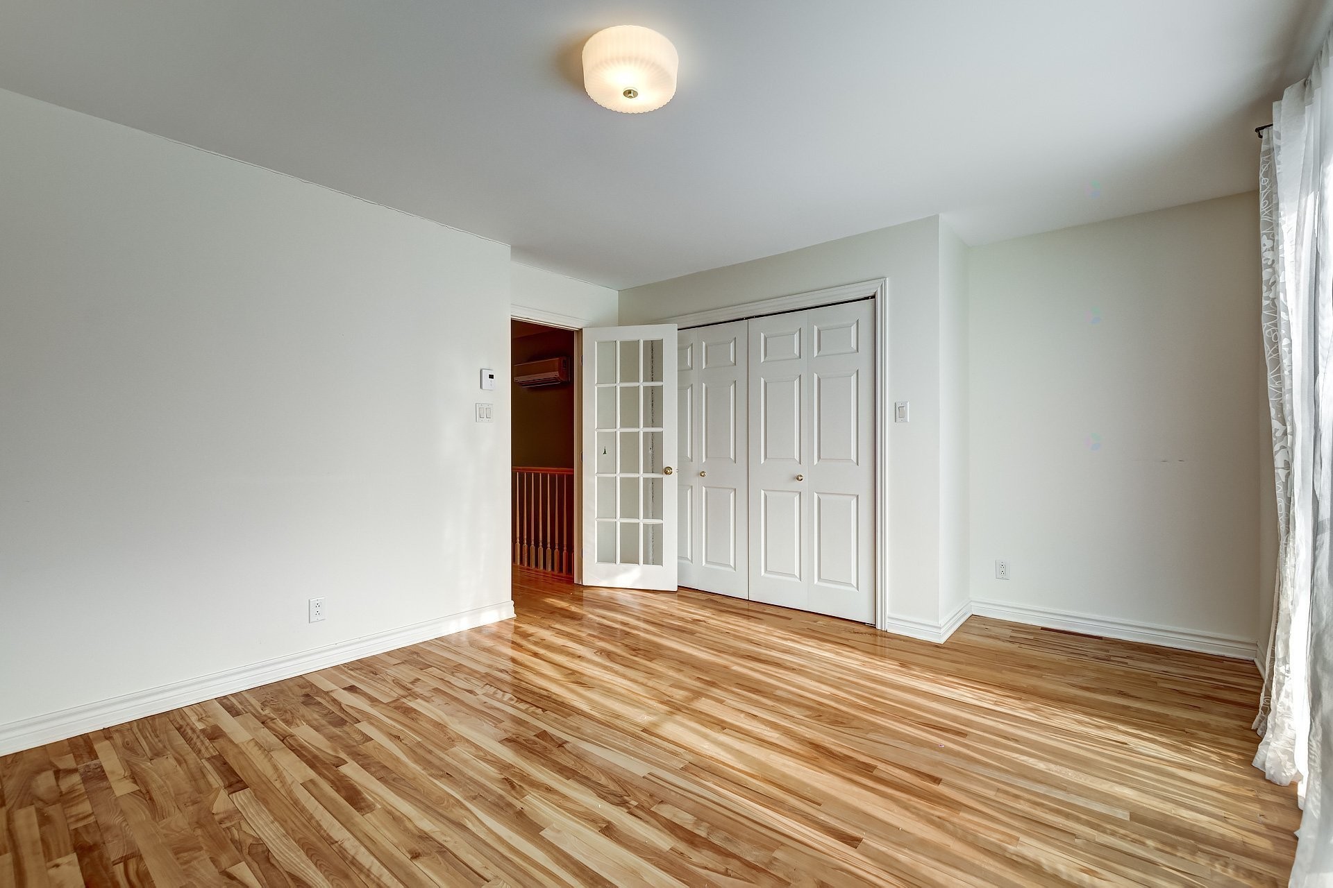 









1738


Boul. Alexis-Nihon

,
Montréal (Saint-Laurent),




QC
H4R2Y4

