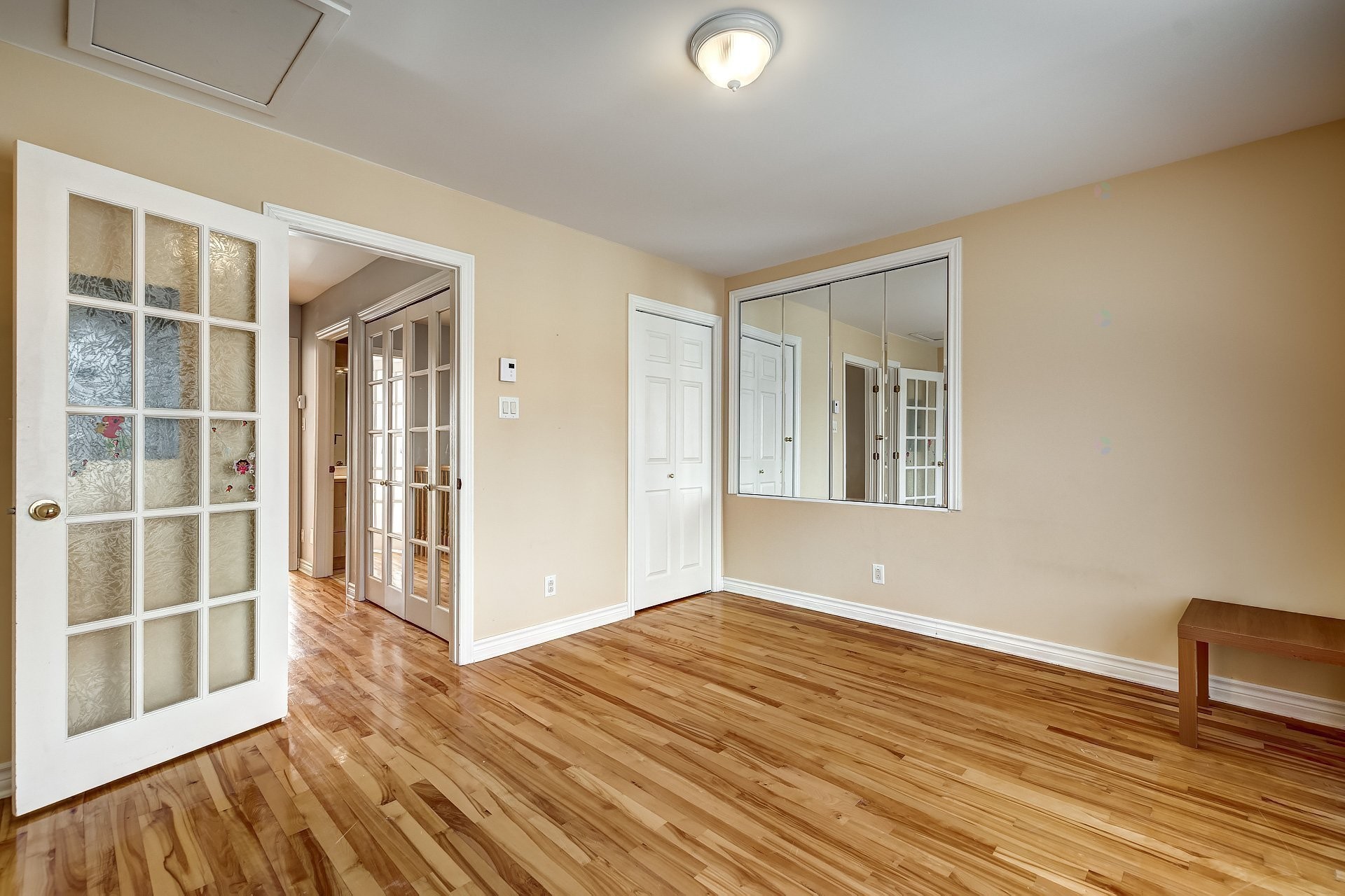 









1738


Boul. Alexis-Nihon

,
Montréal (Saint-Laurent),




QC
H4R2Y4

