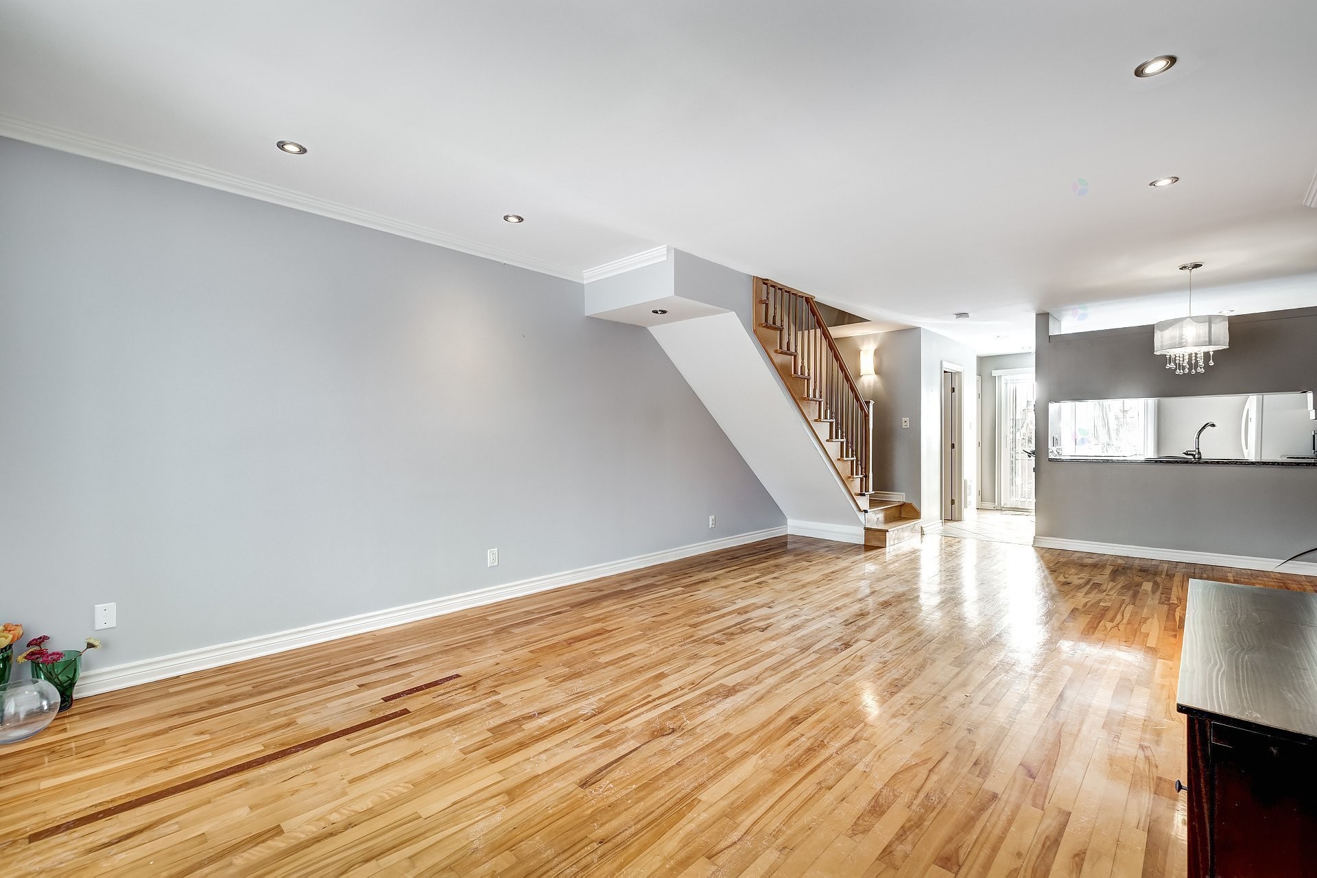 









1738


Boul. Alexis-Nihon

,
Montréal (Saint-Laurent),




QC
H4R2Y4

