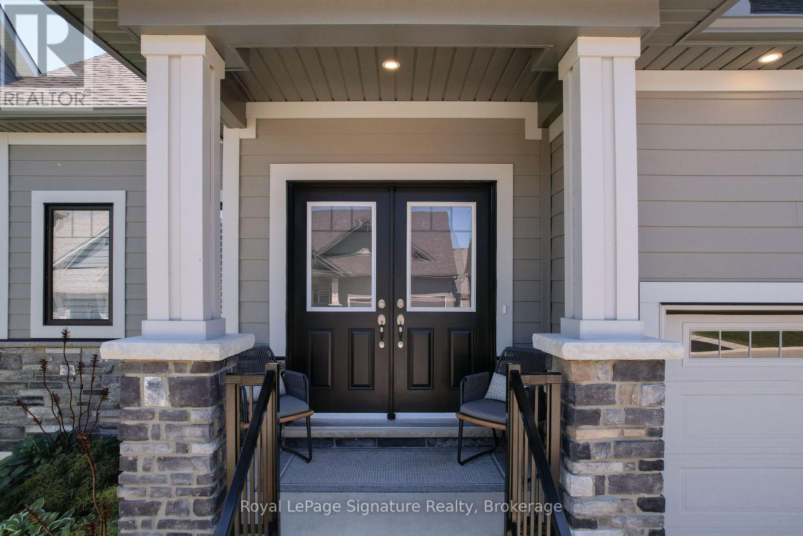 












104 CLIPPERS LANE

,
Blue Mountains,




Ontario
N0H2P0

