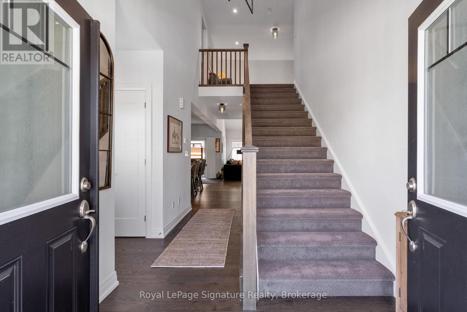 












104 CLIPPERS LANE

,
Blue Mountains,




Ontario
N0H2P0

