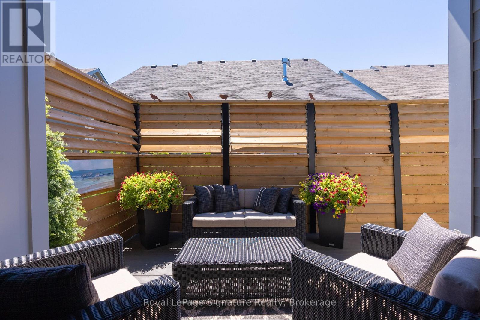 












104 CLIPPERS LANE

,
Blue Mountains,




Ontario
N0H2P0

