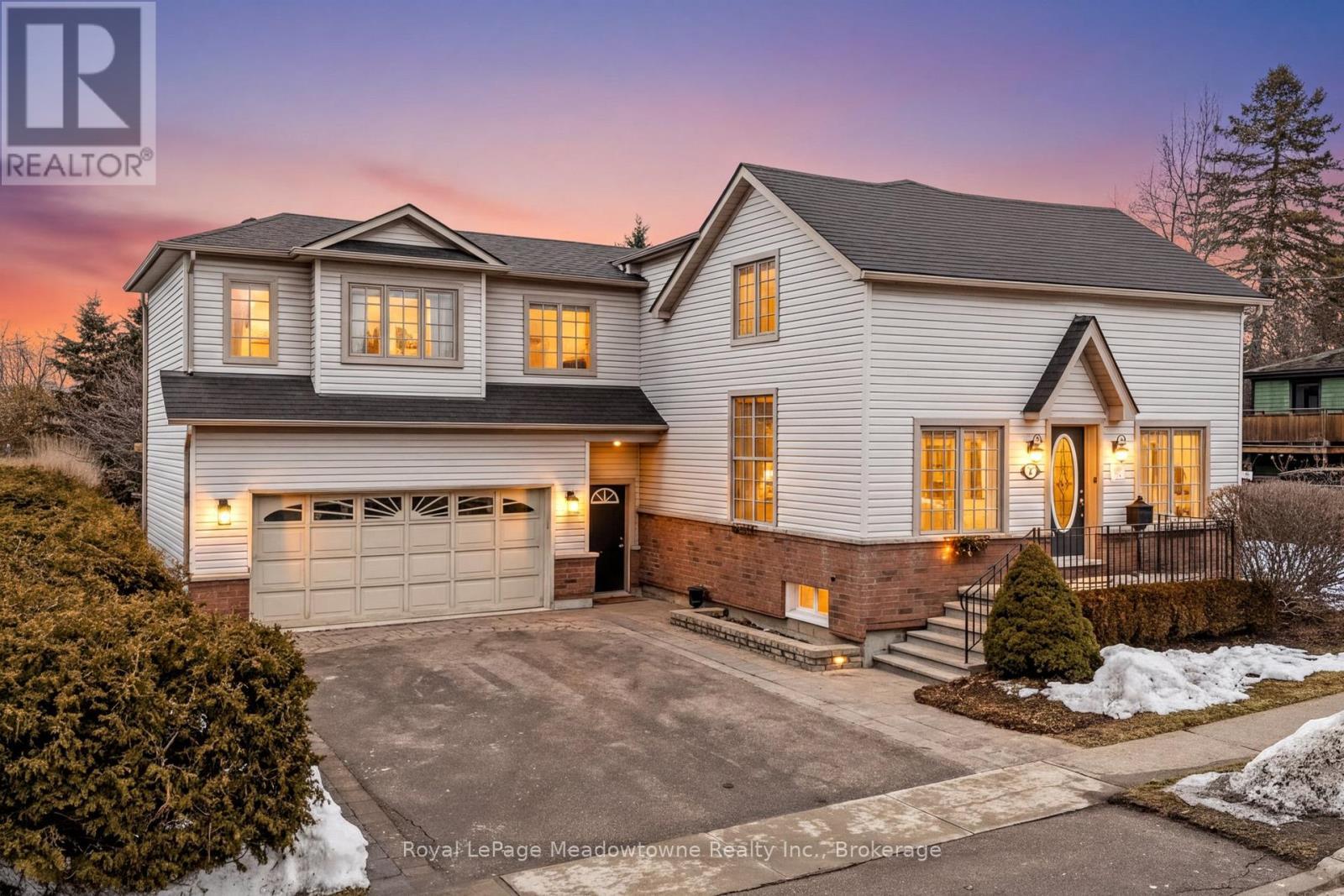 












49 MILL STREET

,
Milton (OM Old Milton),




Ontario
L9T1R7

