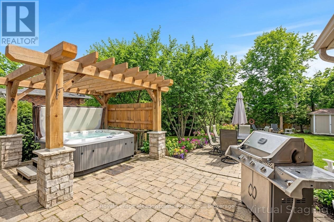 












49 MILL STREET

,
Milton (OM Old Milton),




Ontario
L9T1R7

