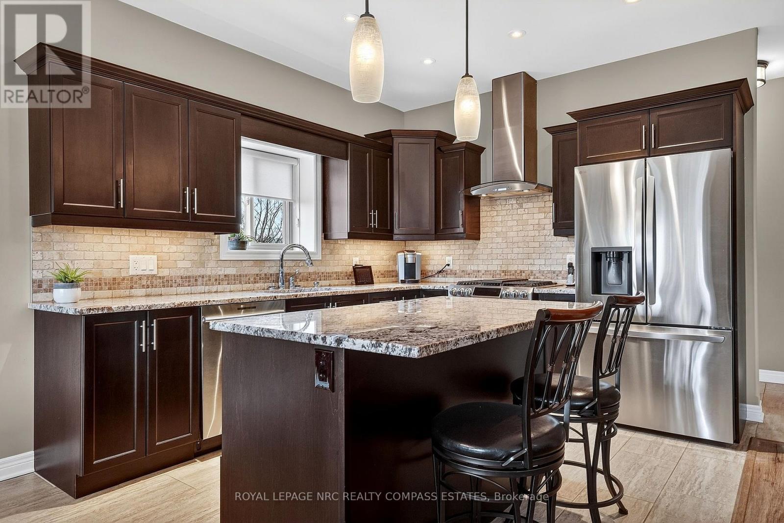 












4776 VICTOR DRIVE

,
Niagara Falls (Morrison),




Ontario
L2E0B2

