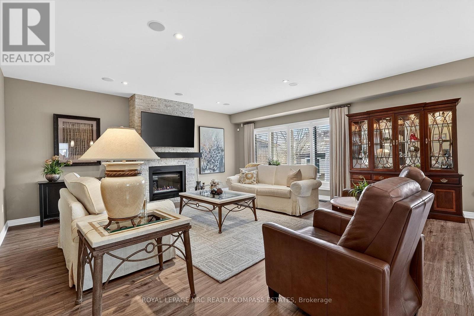 












4776 VICTOR DRIVE

,
Niagara Falls (Morrison),




Ontario
L2E0B2

