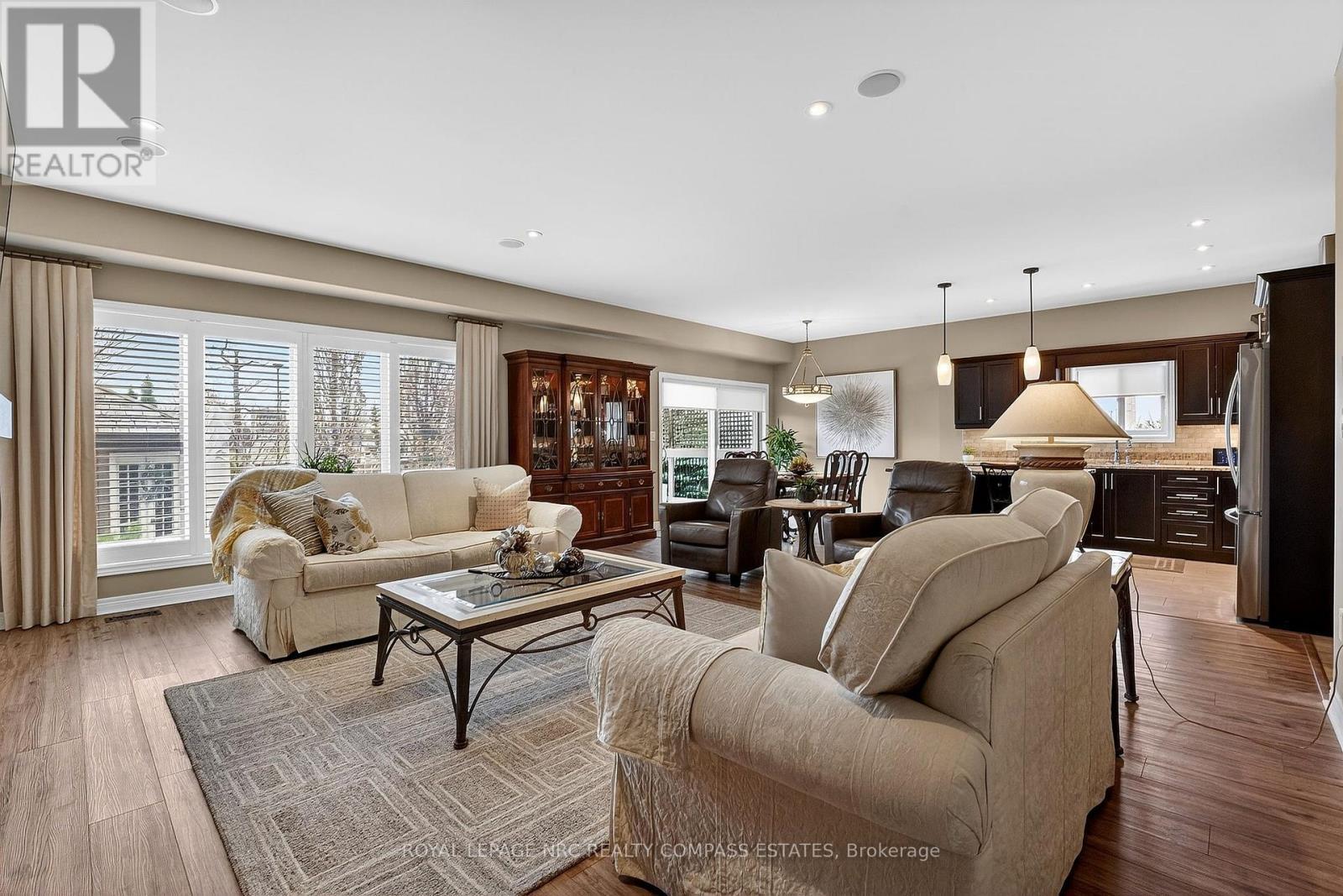 












4776 VICTOR DRIVE

,
Niagara Falls (Morrison),




Ontario
L2E0B2

