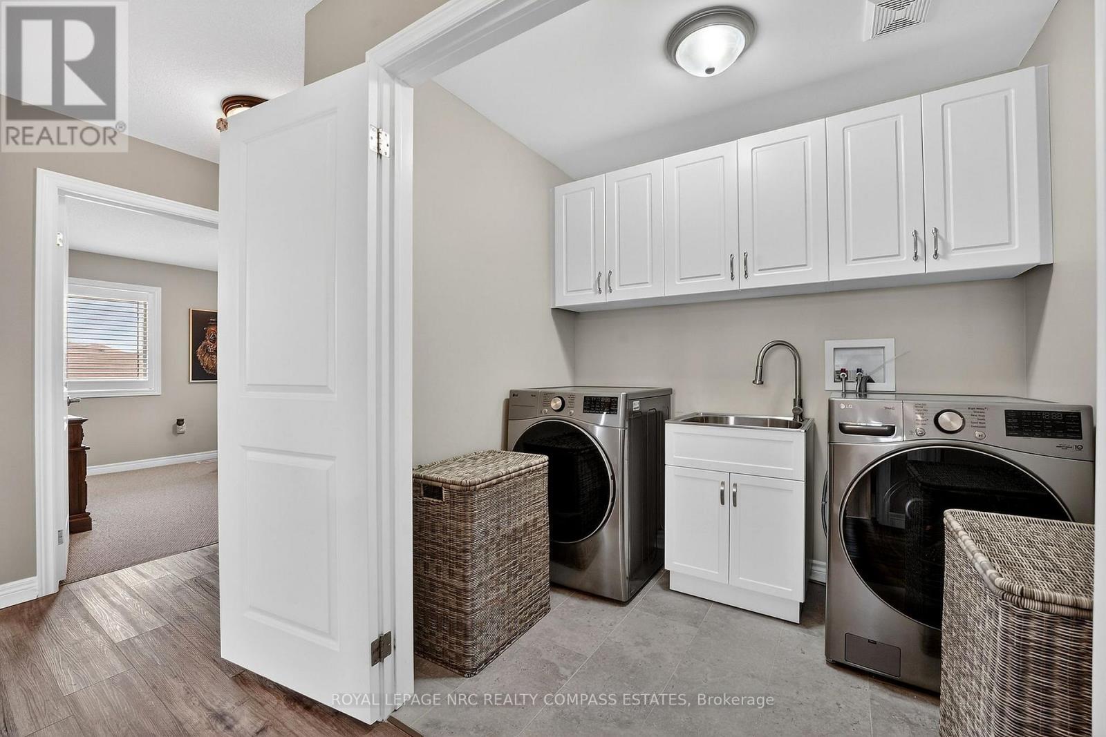 












4776 VICTOR DRIVE

,
Niagara Falls (Morrison),




Ontario
L2E0B2

