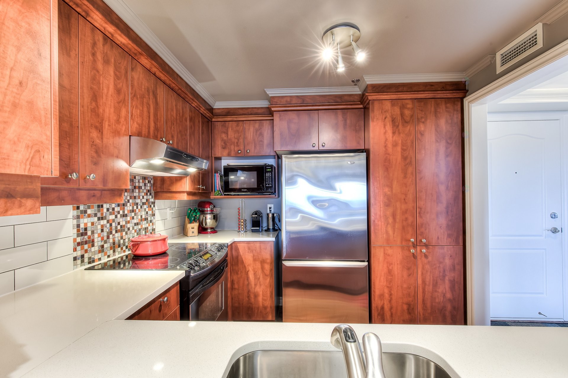 









4751


Rue Joseph-A.-Rodier

, 603,
Montréal (Mercier/Hochelaga-Maisonneuve),




QC
H1K5G9


