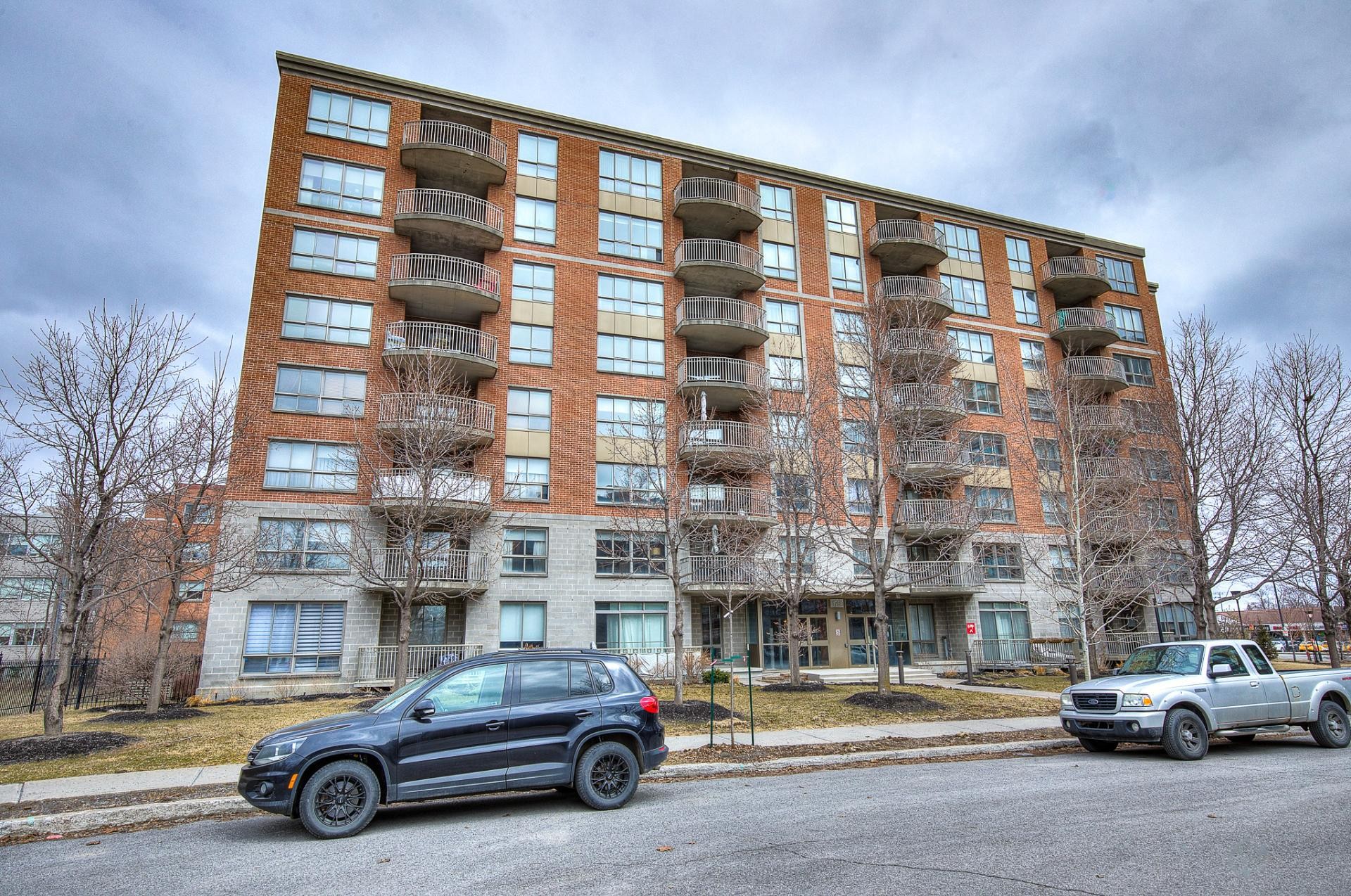 









4751


Rue Joseph-A.-Rodier

, 603,
Montréal (Mercier/Hochelaga-Maisonneuve),




QC
H1K5G9

