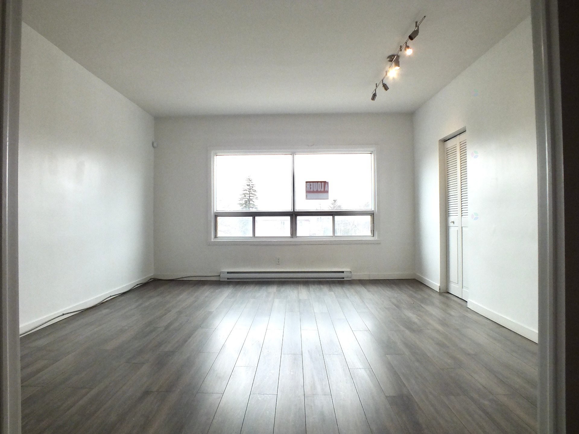 









1310


Rue Fleury E.

,
Montréal (Ahuntsic-Cartierville),




QC
H2C1R3

