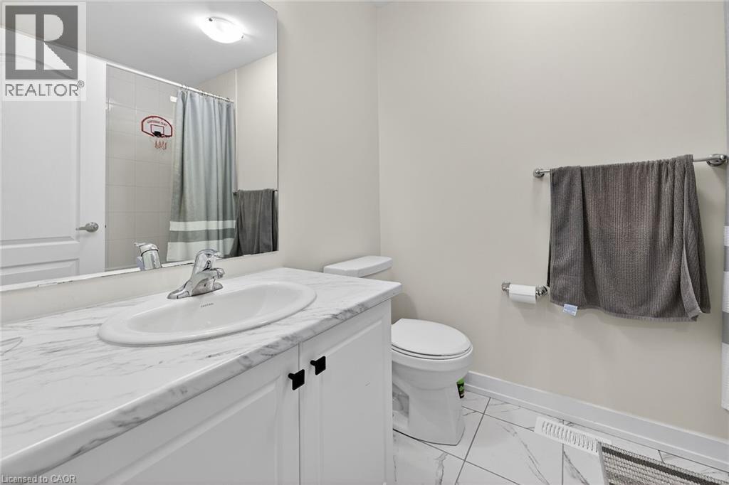 












8 OWL Lane

,
Caledonia,




Ontario
N3W0G4

