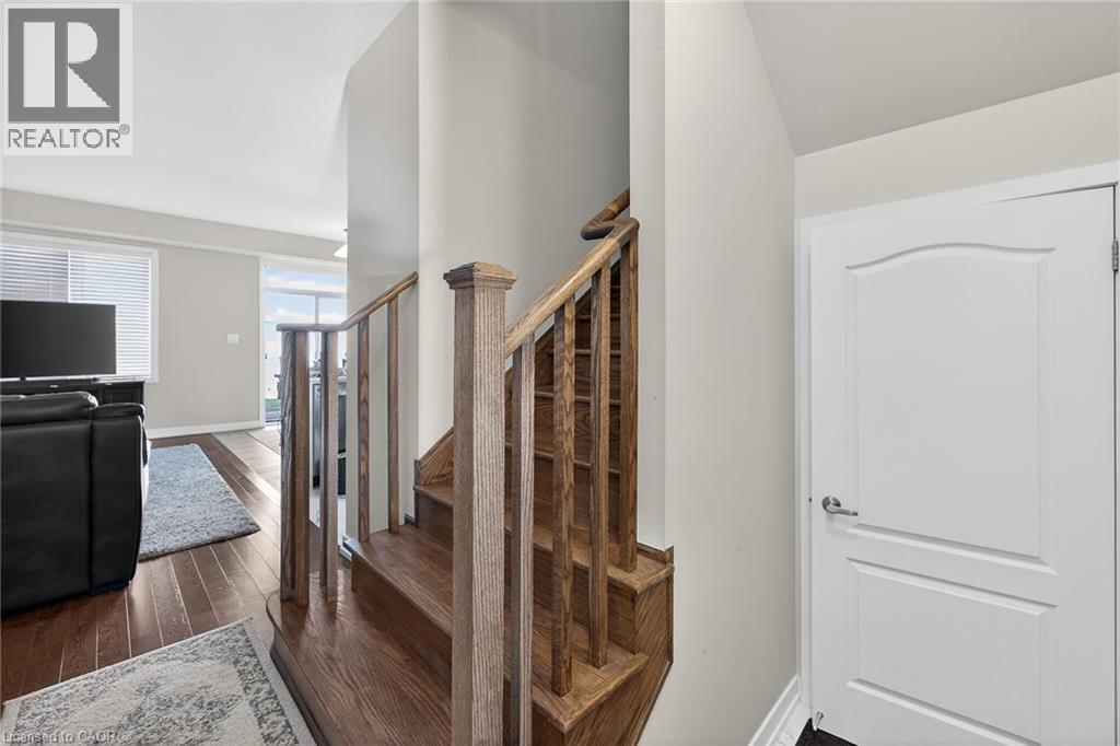 












8 OWL Lane

,
Caledonia,




Ontario
N3W0G4

