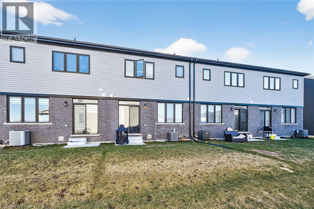 












8 OWL Lane

,
Caledonia,




Ontario
N3W0G4

