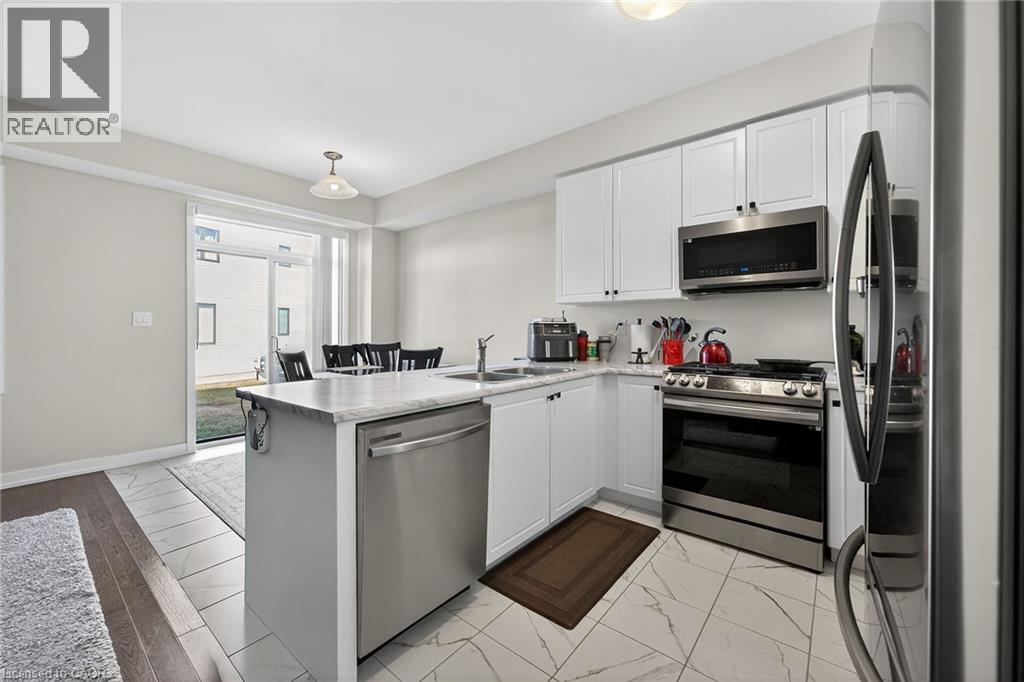 












8 OWL Lane

,
Caledonia,




Ontario
N3W0G4

