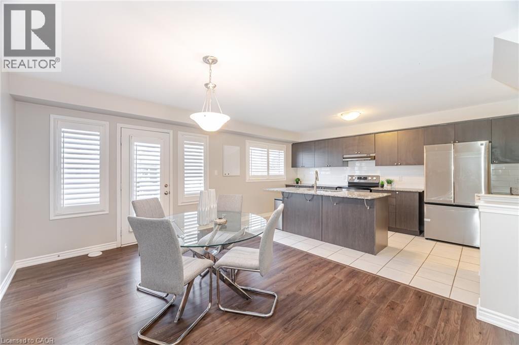 












514 GOLDENROD Lane

,
Kitchener,




Ontario
N2R0Y7

