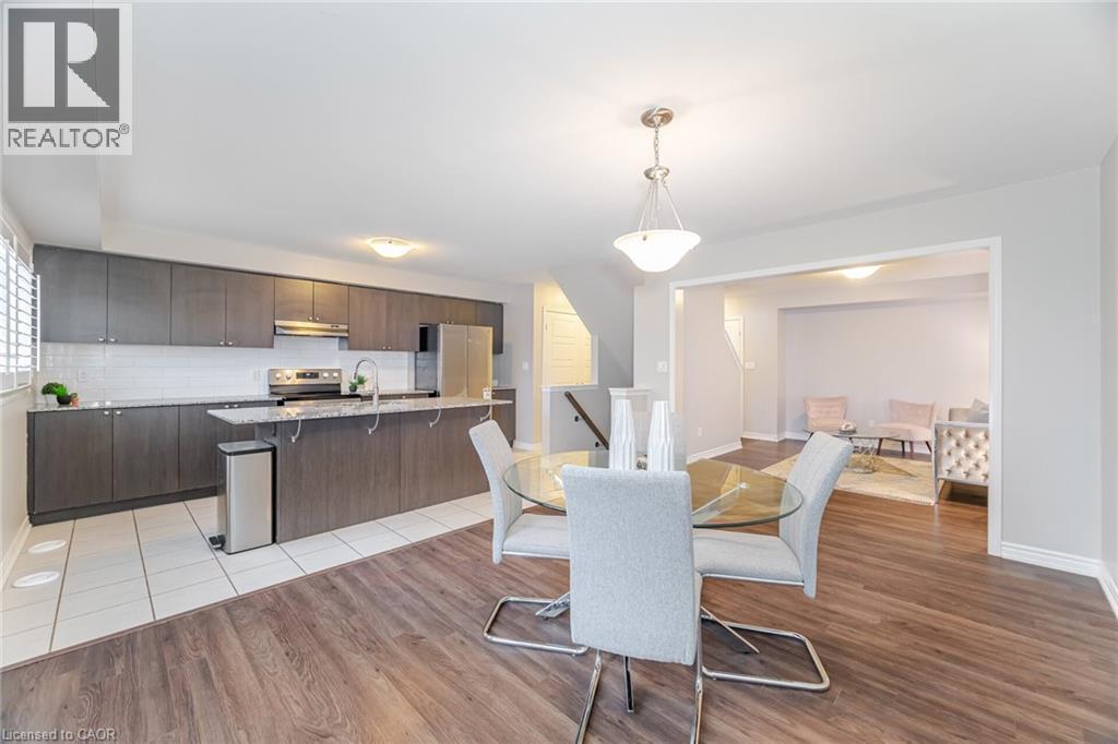












514 GOLDENROD Lane

,
Kitchener,




Ontario
N2R0Y7

