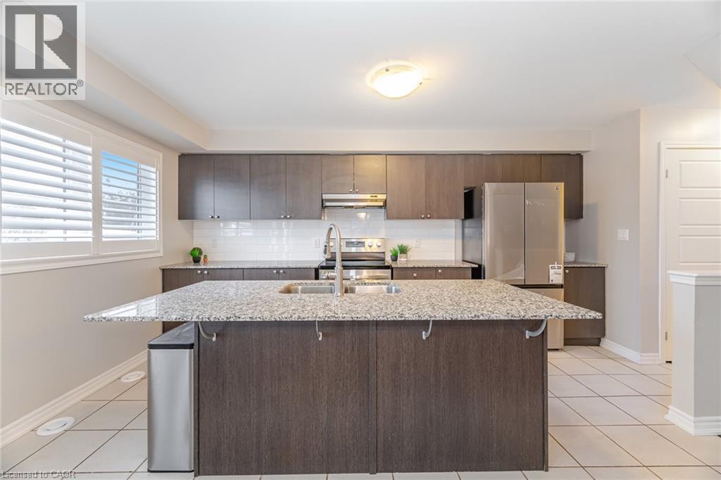 












514 GOLDENROD Lane

,
Kitchener,




Ontario
N2R0Y7

