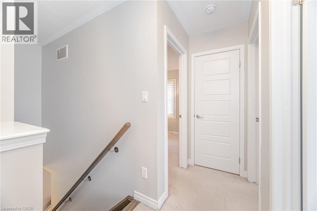 












514 GOLDENROD Lane

,
Kitchener,




Ontario
N2R0Y7

