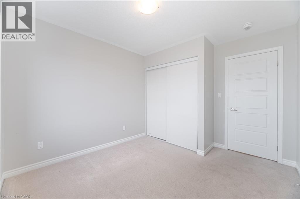 












514 GOLDENROD Lane

,
Kitchener,




Ontario
N2R0Y7

