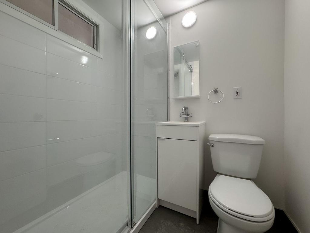 









7795


Av. Casgrain

, 205,
Villeray/Saint-Michel/Parc-Extension (Montréal),




QC
H2R1Z2

