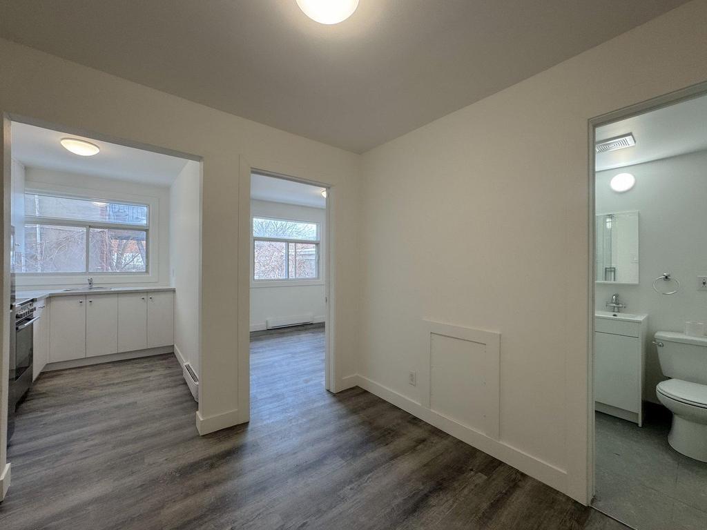 









7795


Av. Casgrain

, 205,
Villeray/Saint-Michel/Parc-Extension (Montréal),




QC
H2R1Z2

