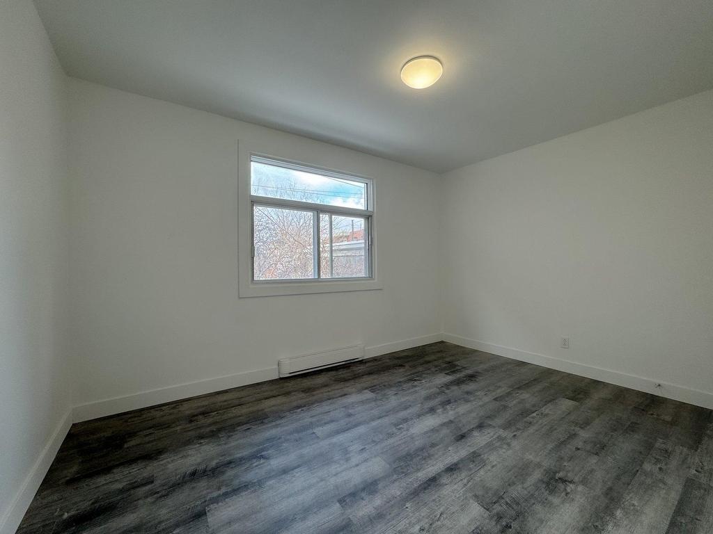 









7795


Av. Casgrain

, 205,
Villeray/Saint-Michel/Parc-Extension (Montréal),




QC
H2R1Z2

