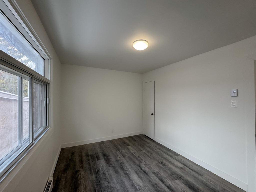









7795


Av. Casgrain

, 205,
Villeray/Saint-Michel/Parc-Extension (Montréal),




QC
H2R1Z2

