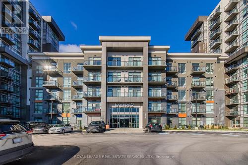 Located in Desirable Waterdown E