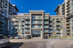 Located in Desirable Waterdown E