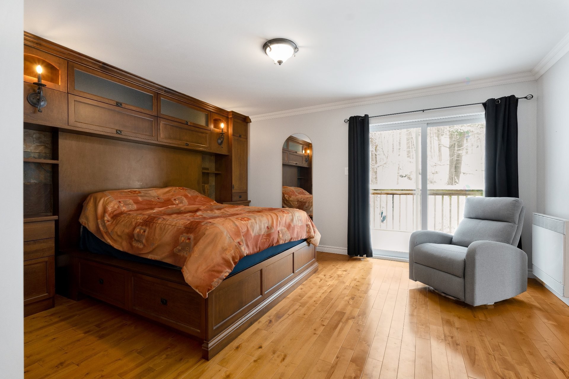 









1545


Rue de la Vallée-des-Murmures

,
Sherbrooke (Lennoxville),




QC
J1M0B5

