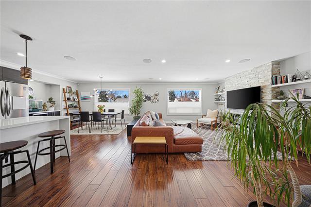 









696


Ash

ST,
Winnipeg,




MB
R3N 0R6

