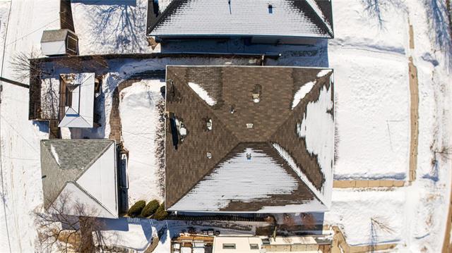 









696


Ash

ST,
Winnipeg,




MB
R3N 0R6

