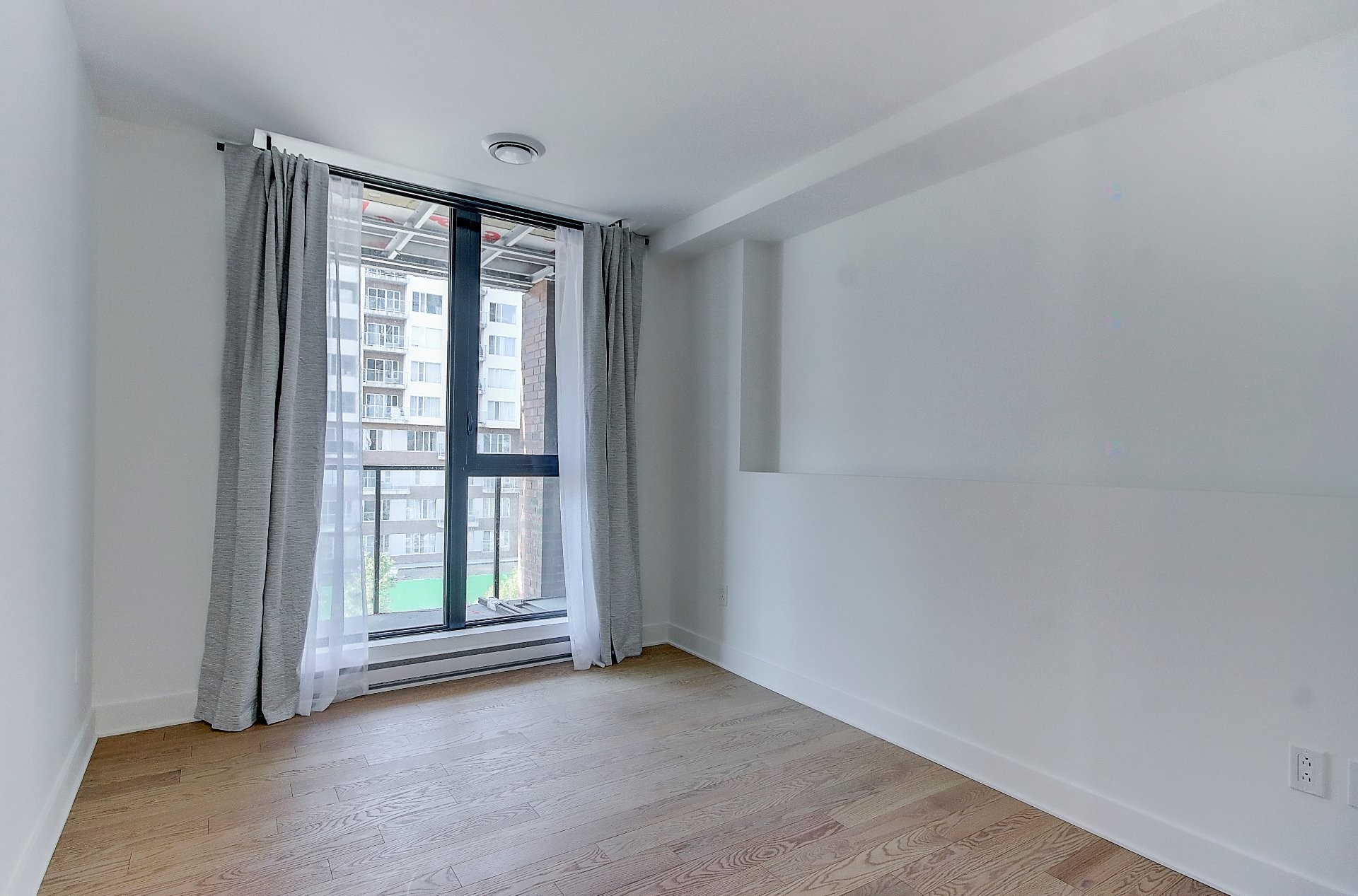 









200


Rue Marie-Charles-Le Moyne

, 401,
Longueuil (Le Vieux-Longueuil),




QC
J4K8C2

