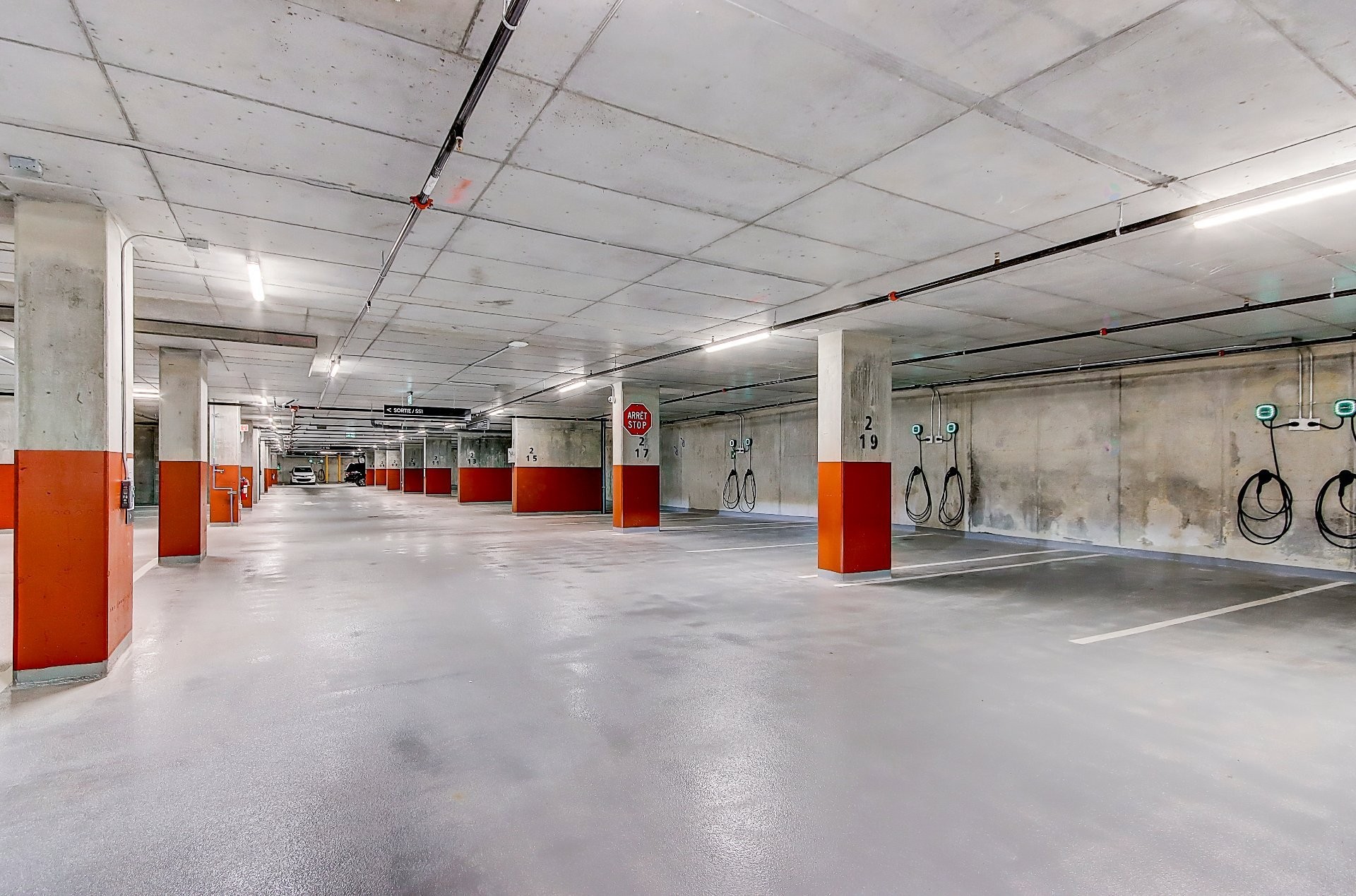 









200


Rue Marie-Charles-Le Moyne

, 401,
Longueuil (Le Vieux-Longueuil),




QC
J4K8C2

