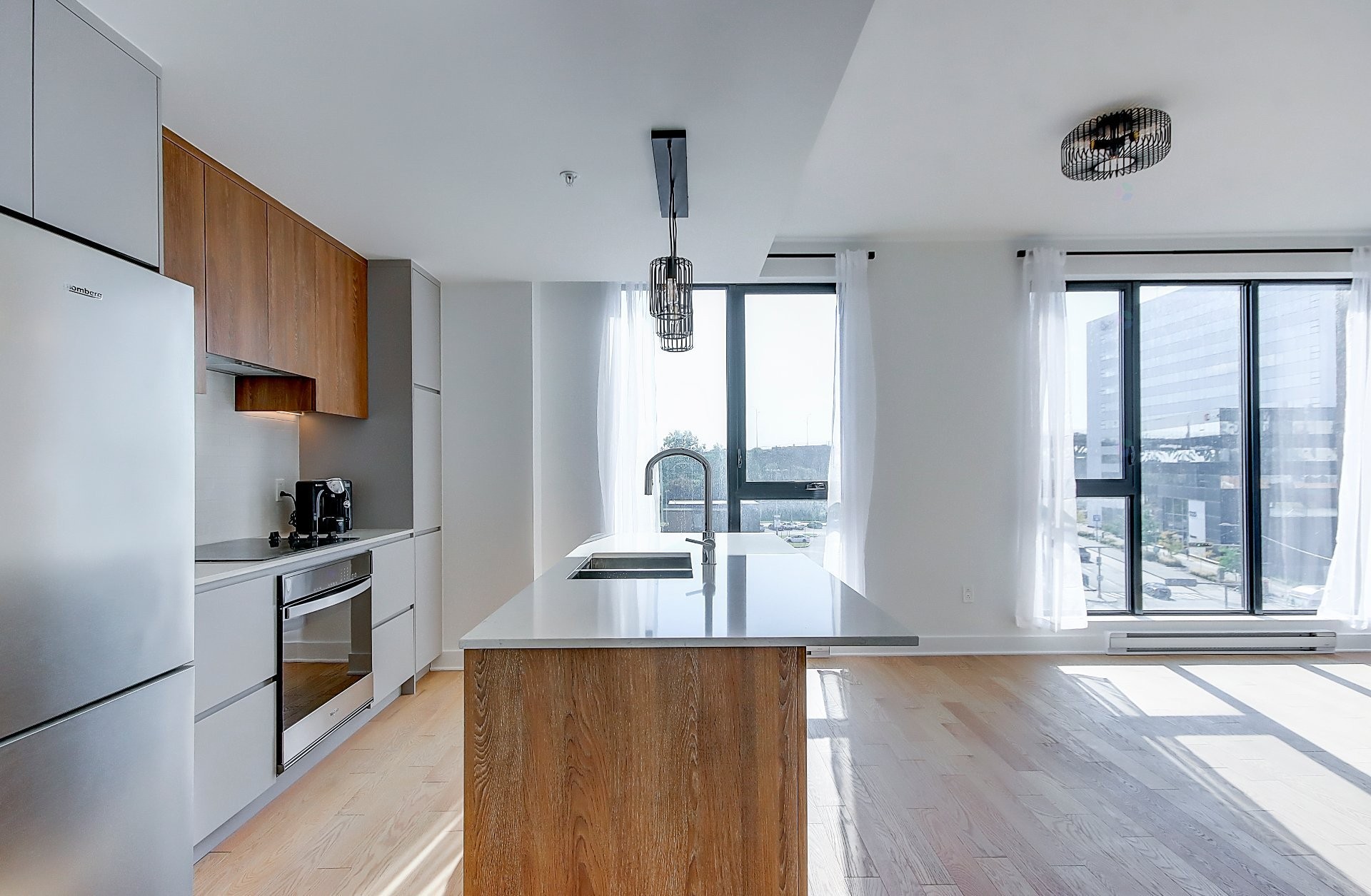 









200


Rue Marie-Charles-Le Moyne

, 401,
Longueuil (Le Vieux-Longueuil),




QC
J4K8C2

