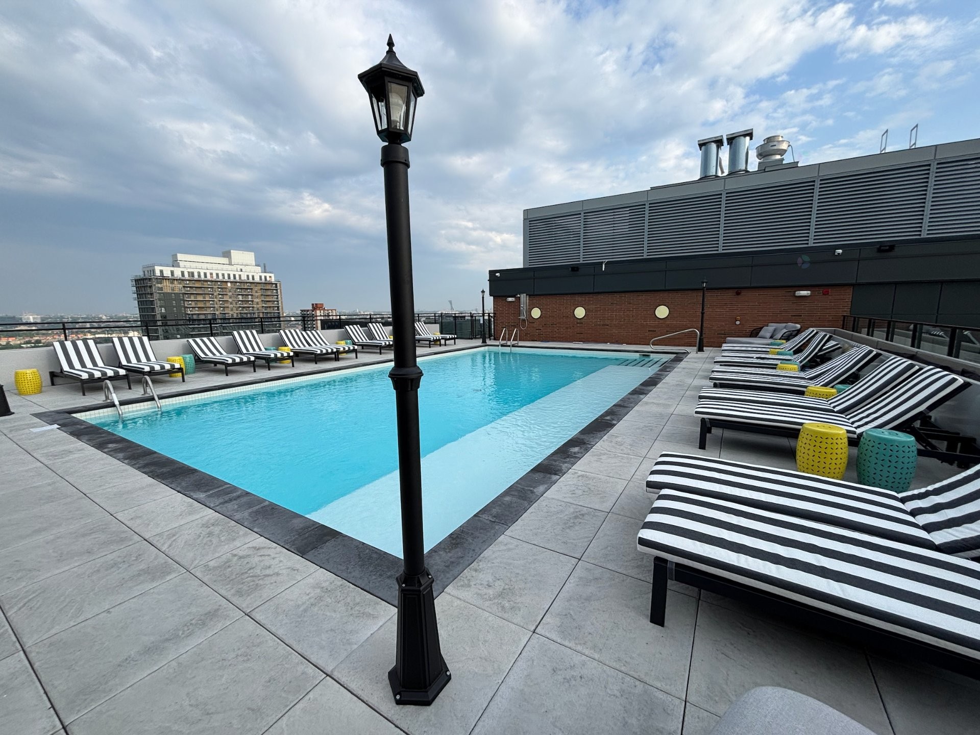 









200


Rue Marie-Charles-Le Moyne

, 401,
Longueuil (Le Vieux-Longueuil),




QC
J4K8C2

