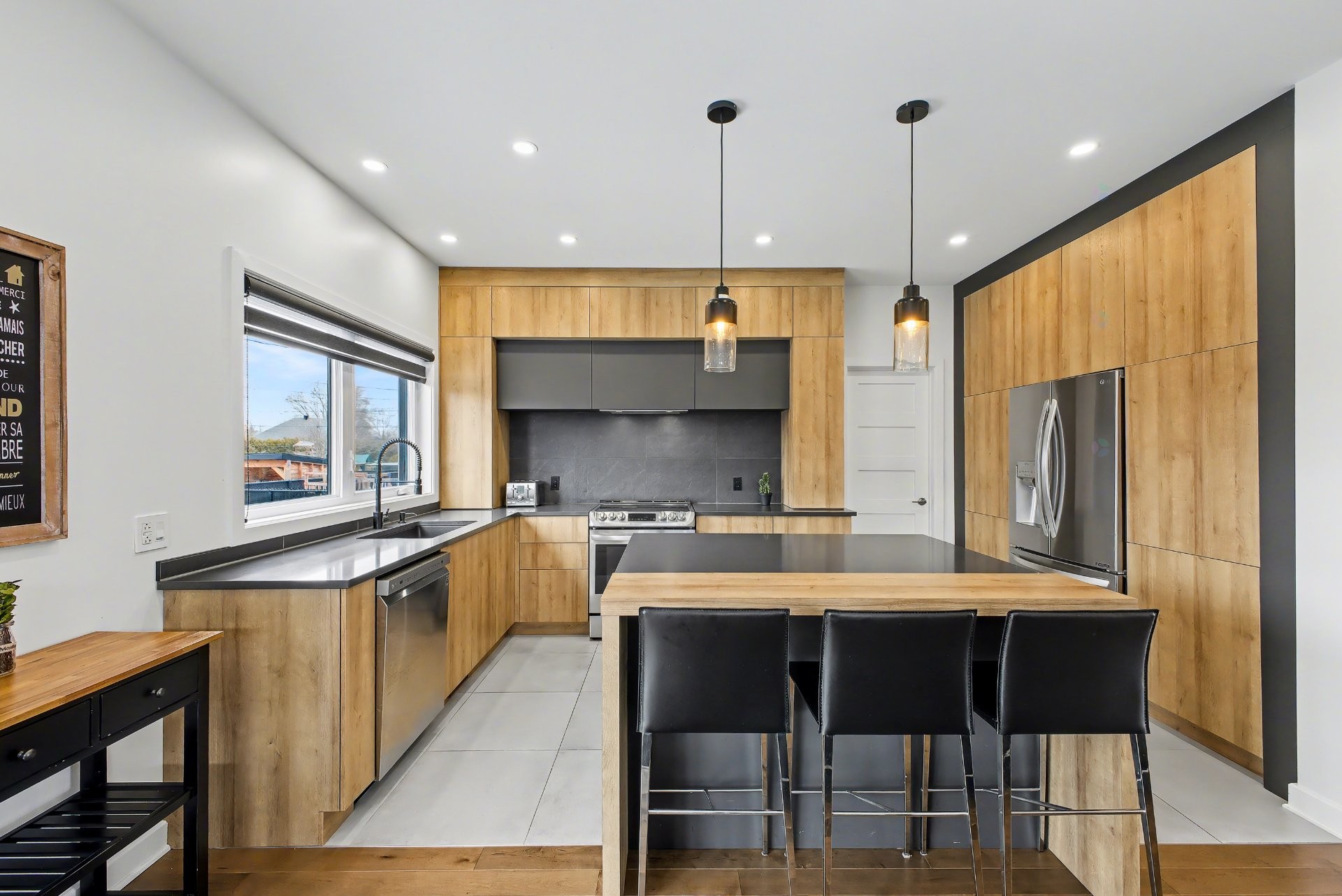 









3488Z

 - 3490Z


Rue Charlotte-Dubuc

,
Carignan,




QC
J3L7J6

