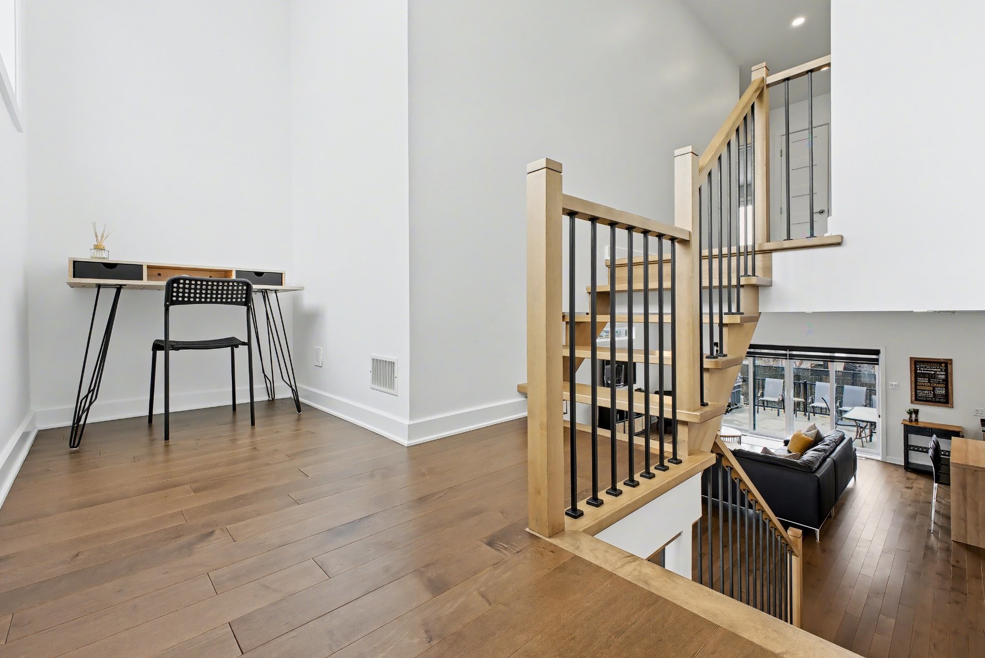 









3488Z

 - 3490Z


Rue Charlotte-Dubuc

,
Carignan,




QC
J3L7J6

