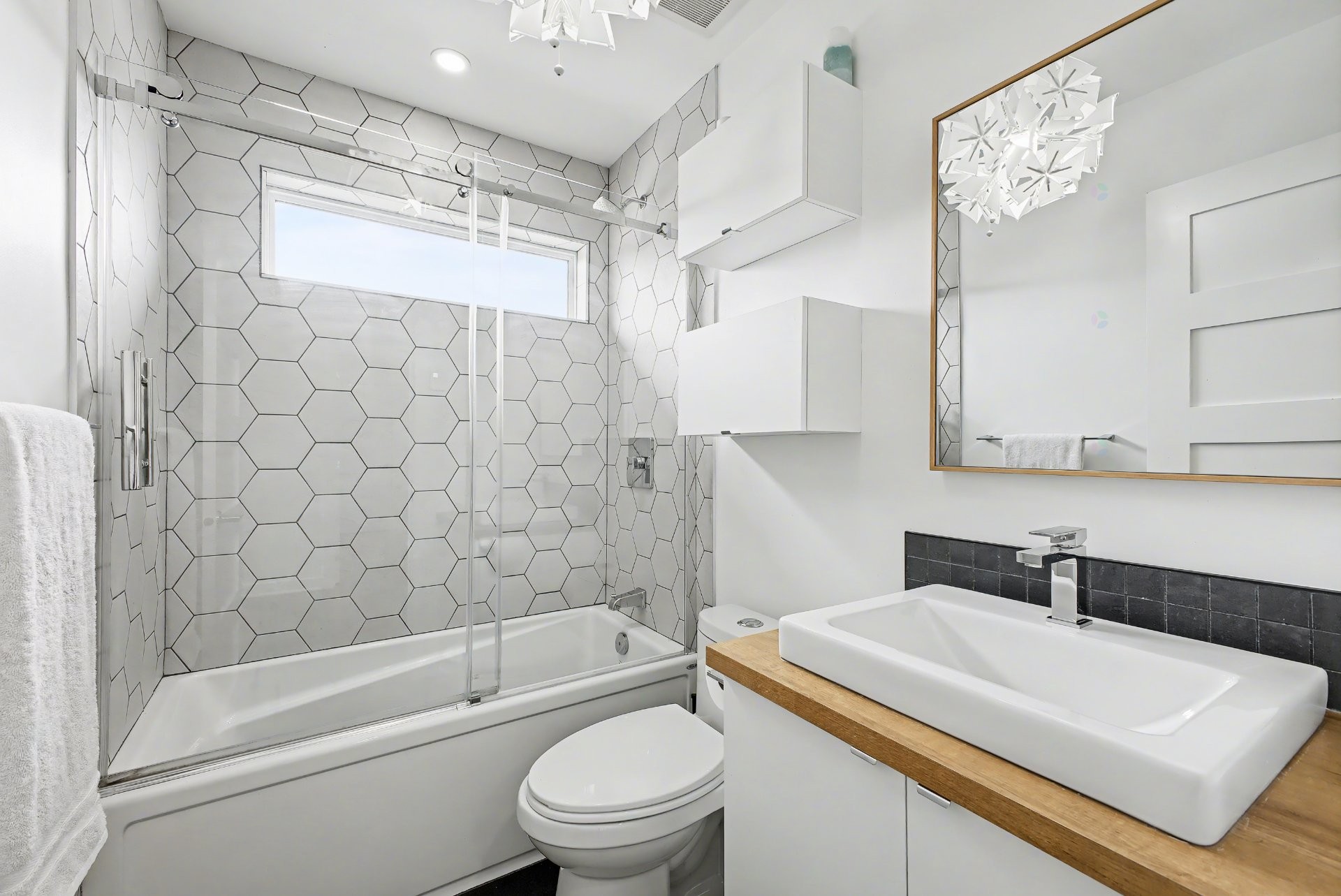 









3488Z

 - 3490Z


Rue Charlotte-Dubuc

,
Carignan,




QC
J3L7J6

