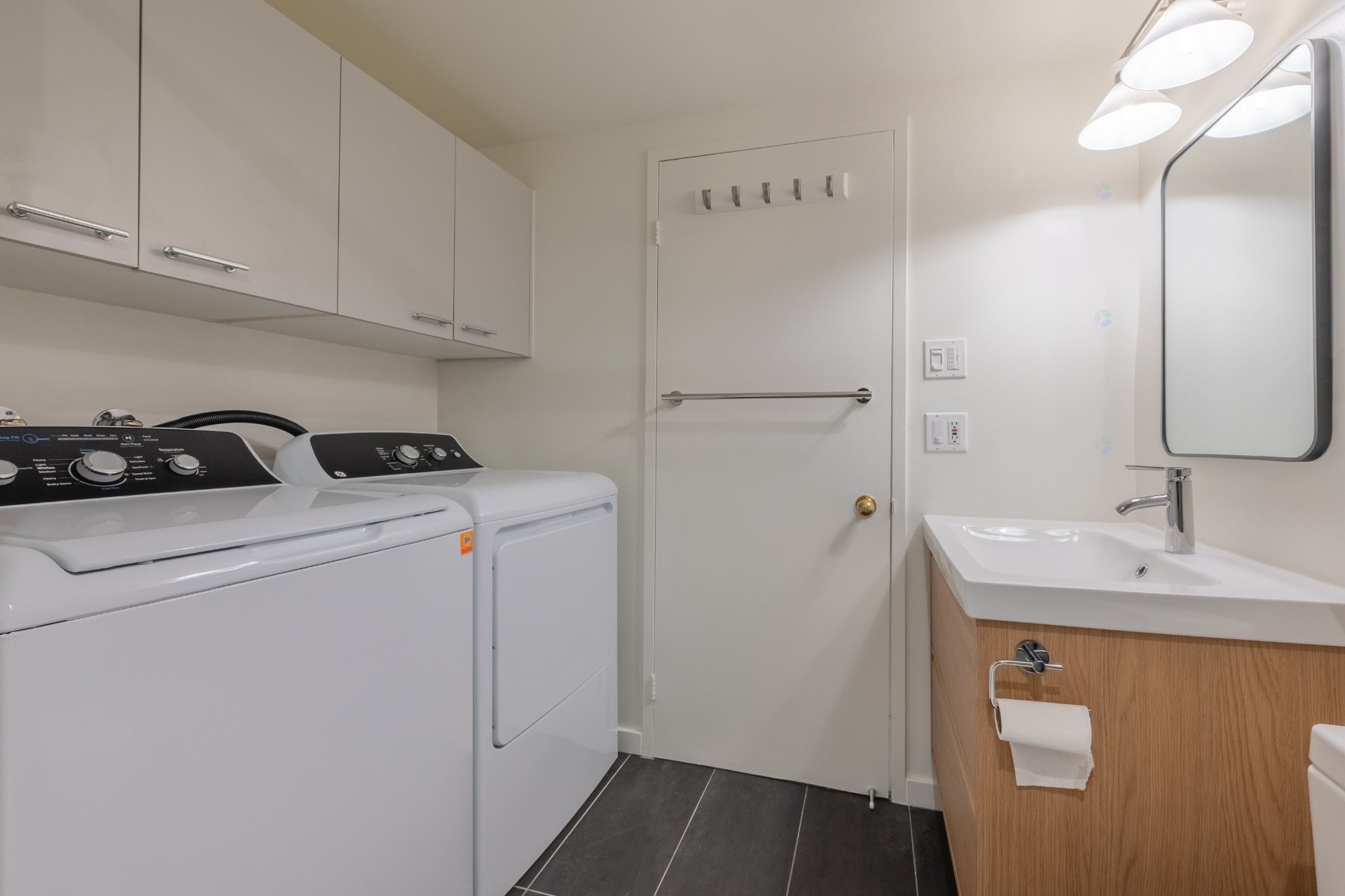 









1753


Rue Kirouac

, 8,
Longueuil (Le Vieux-Longueuil),




QC
J4G1T1

