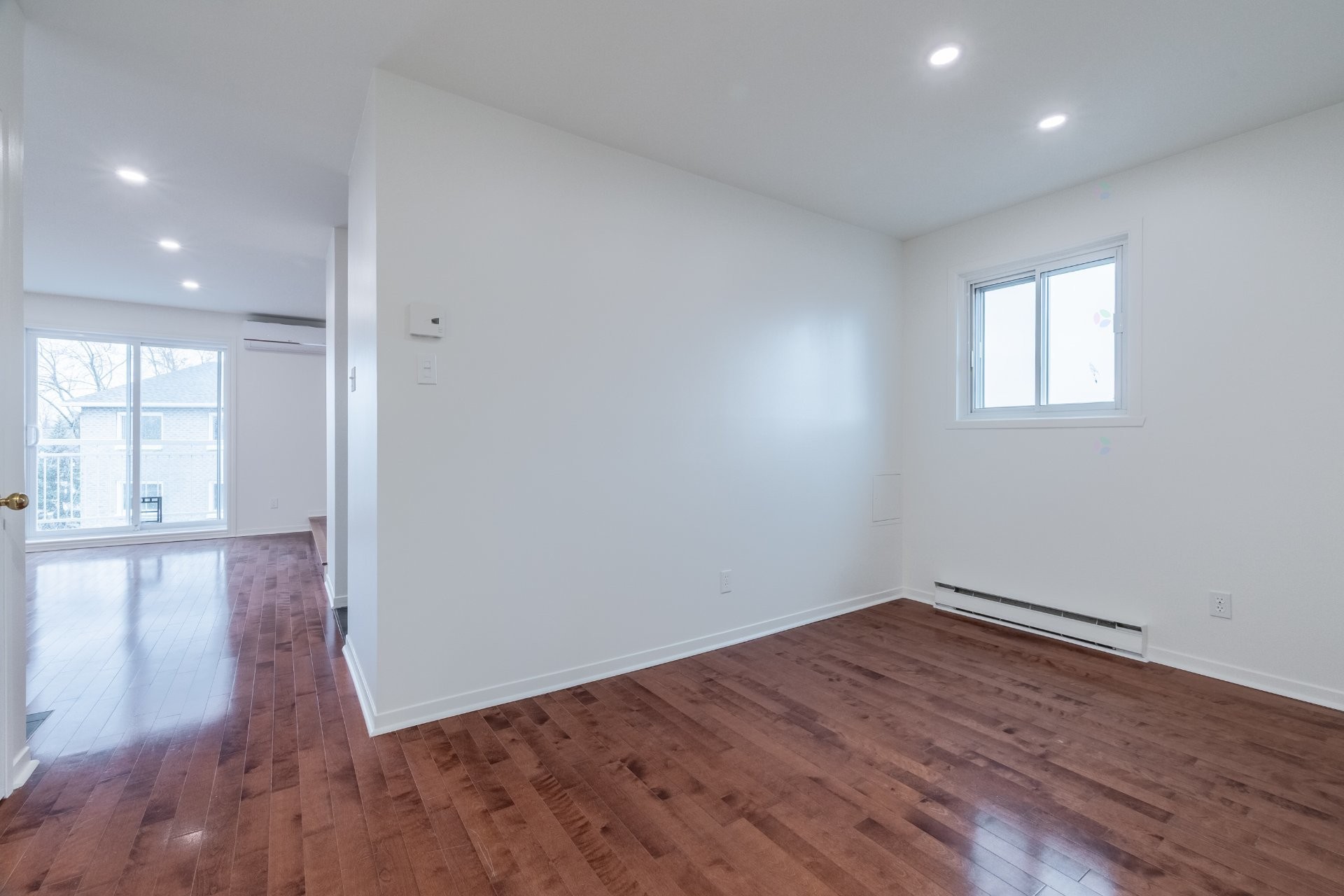 









1753


Rue Kirouac

, 8,
Longueuil (Le Vieux-Longueuil),




QC
J4G1T1

