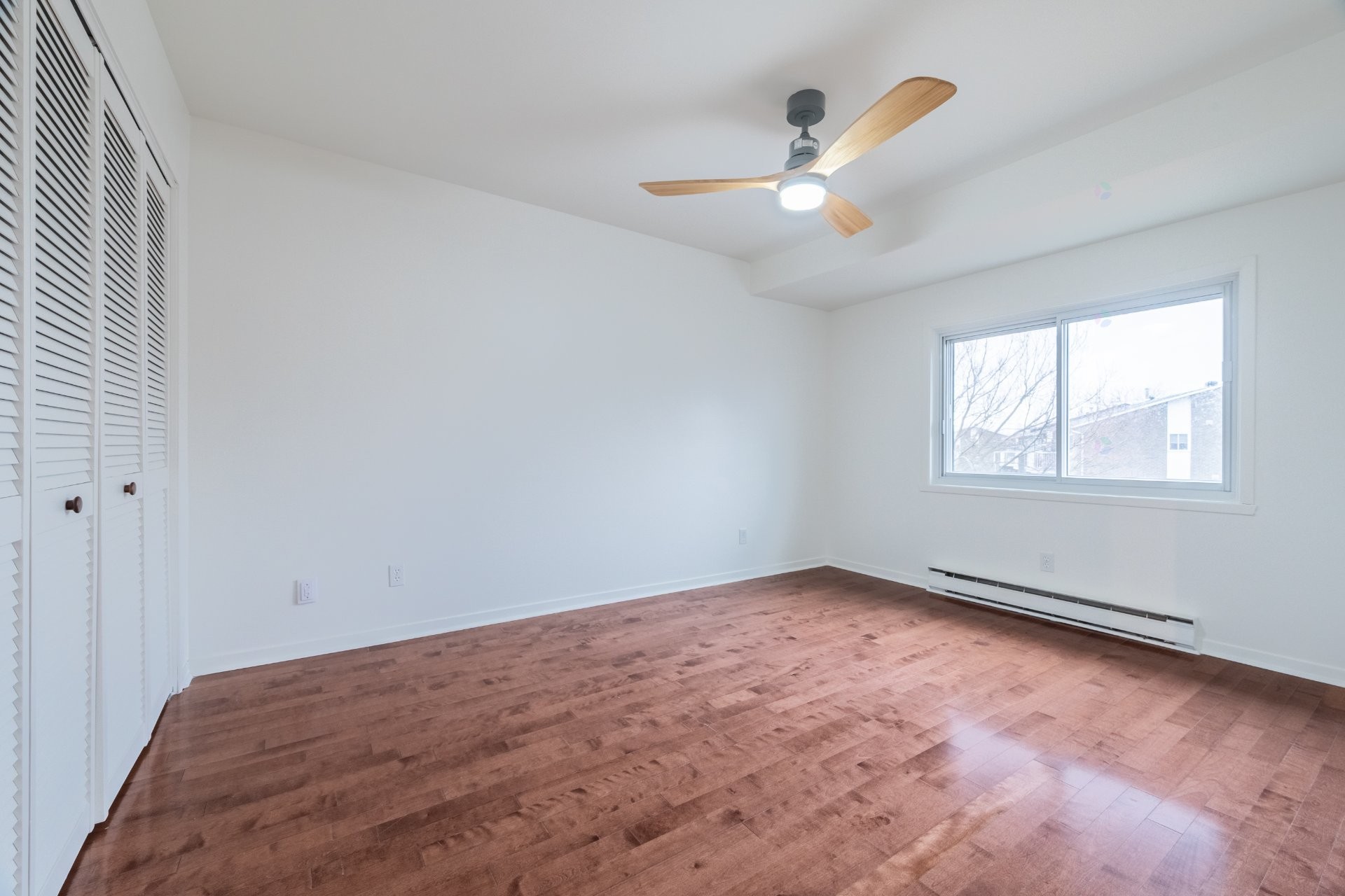 









1753


Rue Kirouac

, 8,
Longueuil (Le Vieux-Longueuil),




QC
J4G1T1

