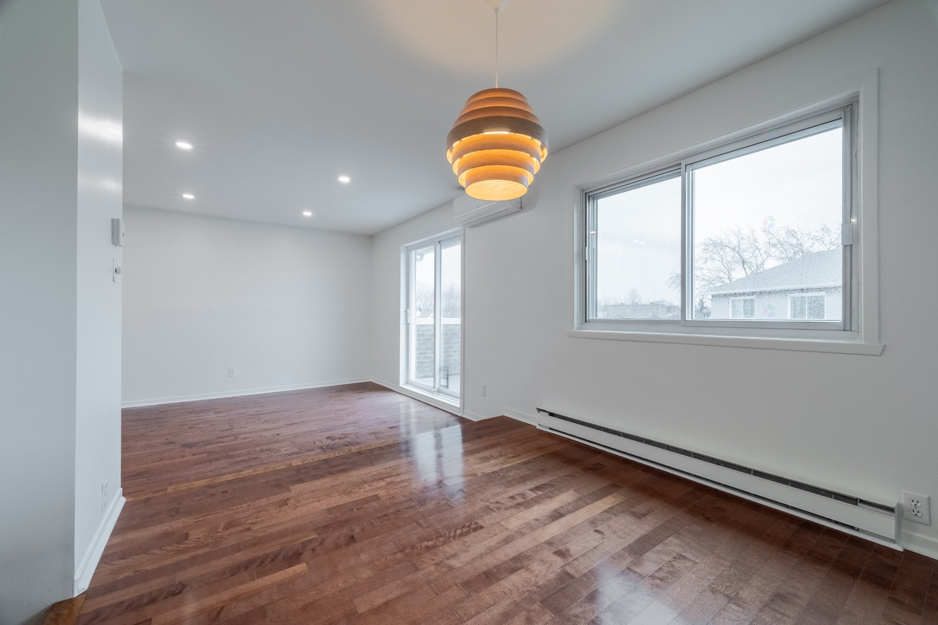 









1753


Rue Kirouac

, 8,
Longueuil (Le Vieux-Longueuil),




QC
J4G1T1

