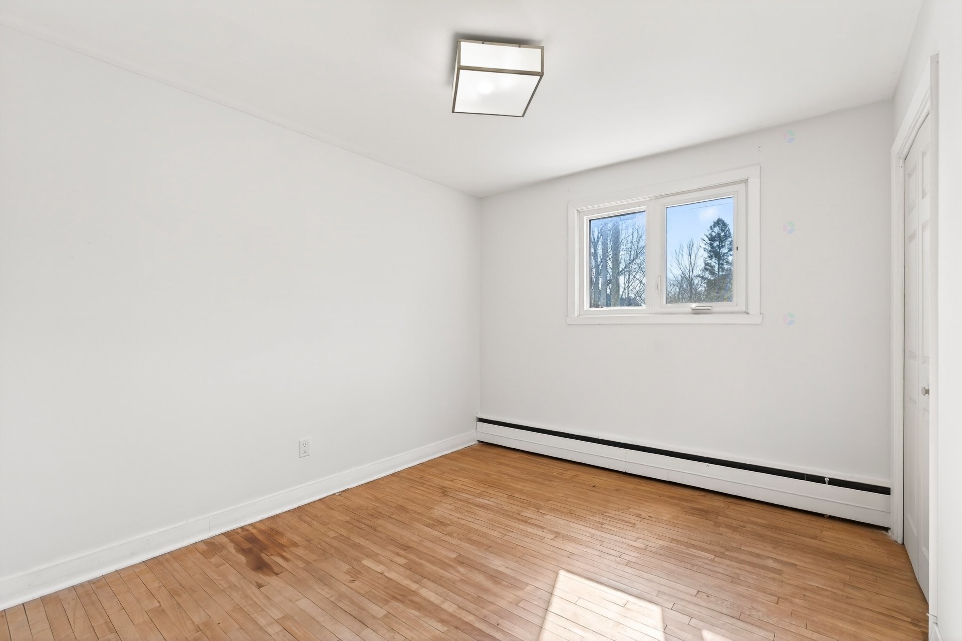 









40


Rue Vaudry

,
Sherbrooke (Lennoxville),




QC
J1M1B3

