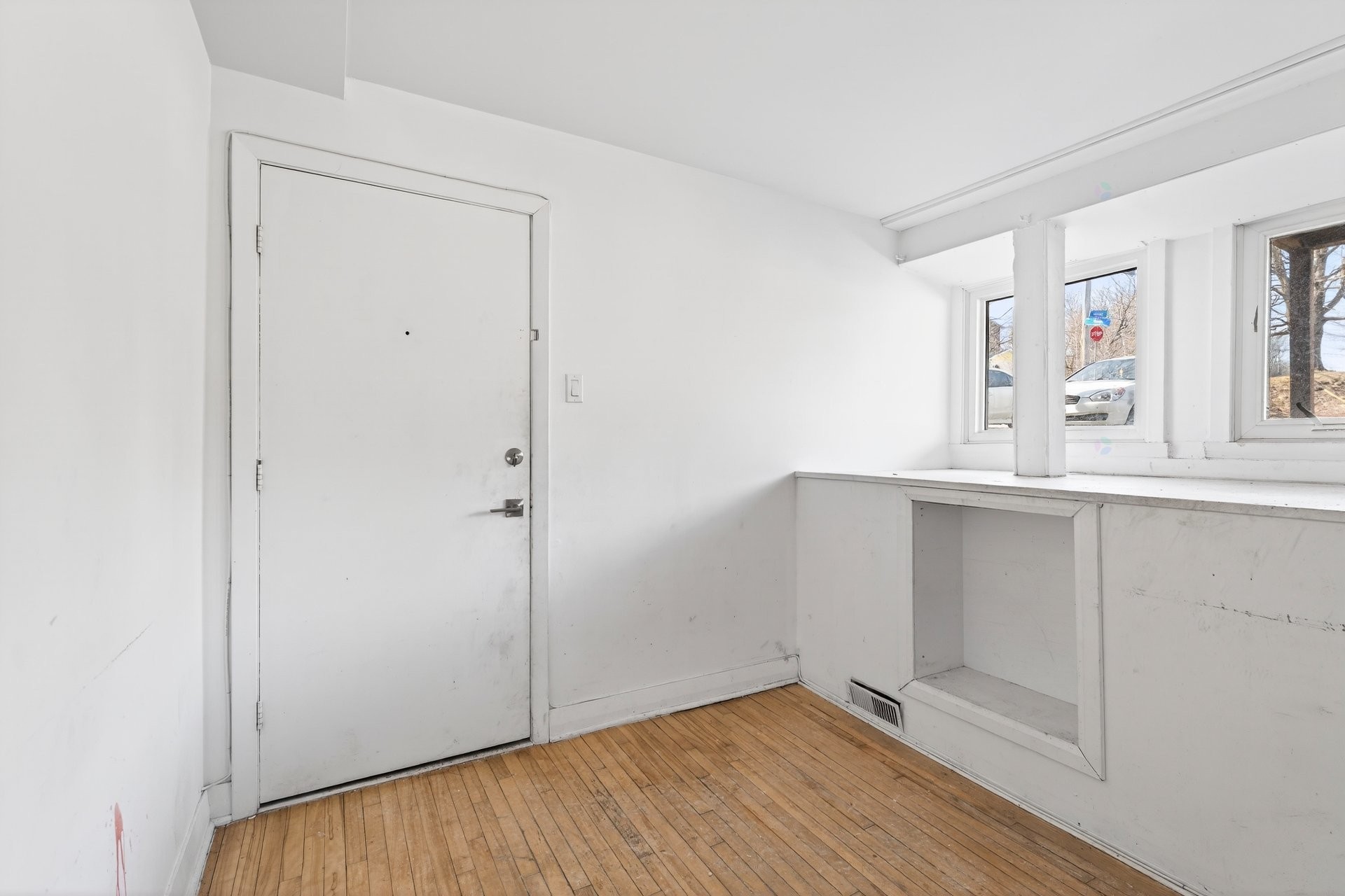 









40


Rue Vaudry

,
Sherbrooke (Lennoxville),




QC
J1M1B3

