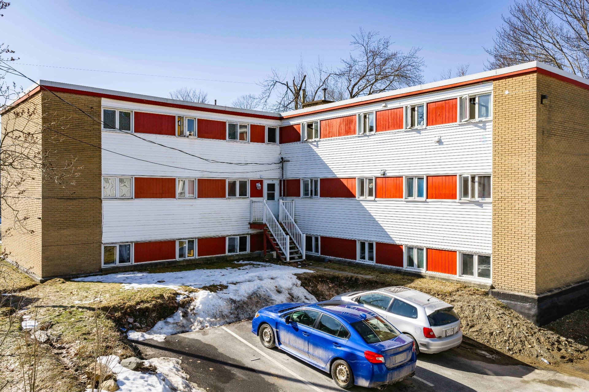 









40


Rue Vaudry

,
Sherbrooke (Lennoxville),




QC
J1M1B3

