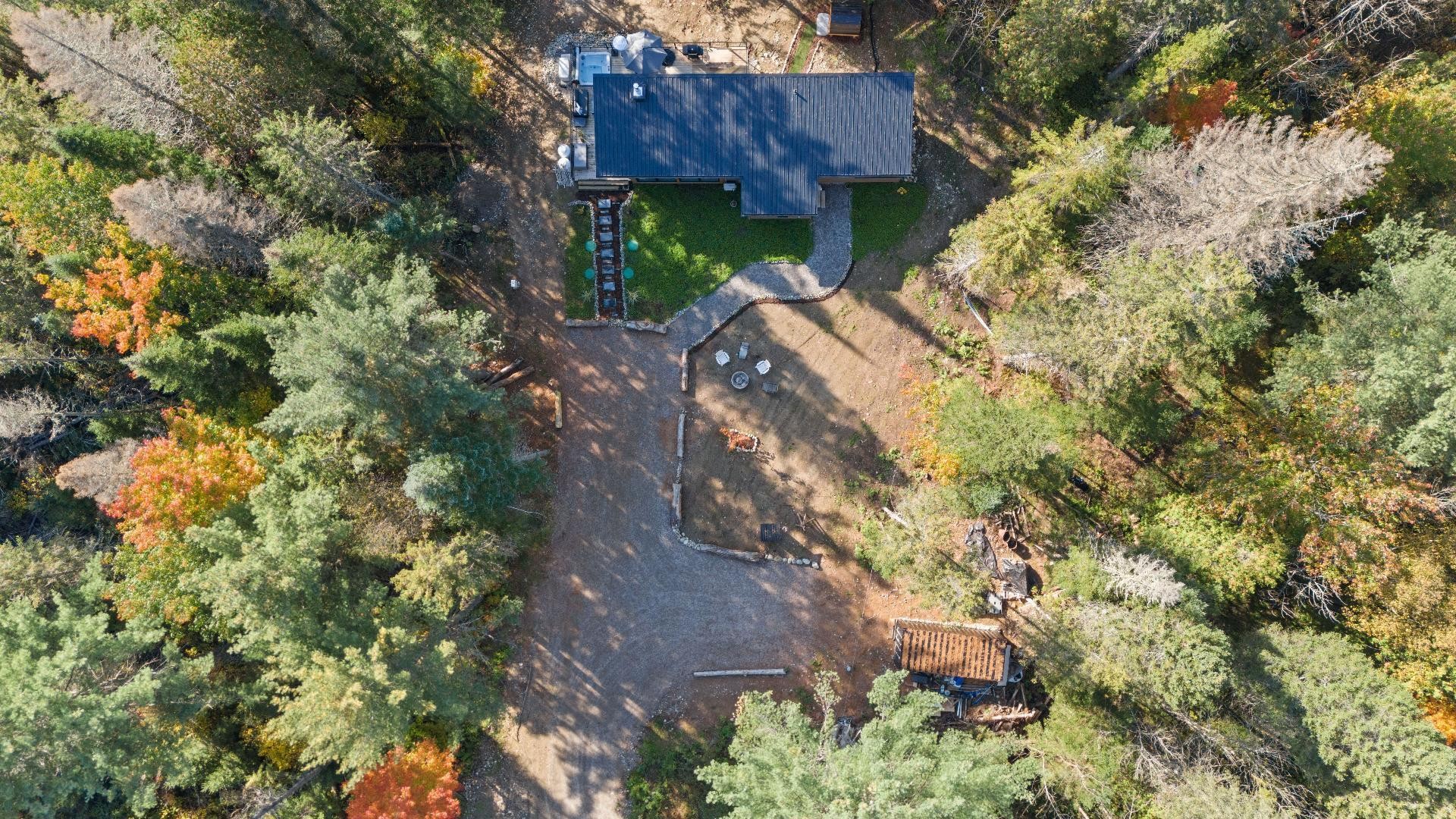 









50


Rue des Cougars

,
Saint-Côme,




QC
J0K2B0

