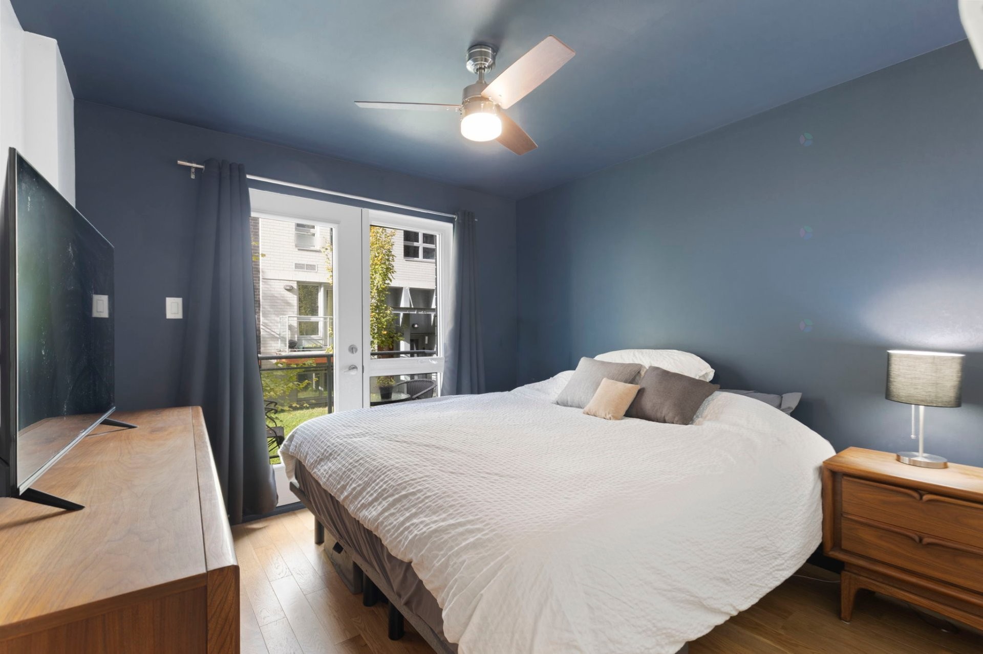 









564


Rue Nicolet

,
Montréal (Mercier/Hochelaga-Maisonneuve),




QC
H1W0C2

